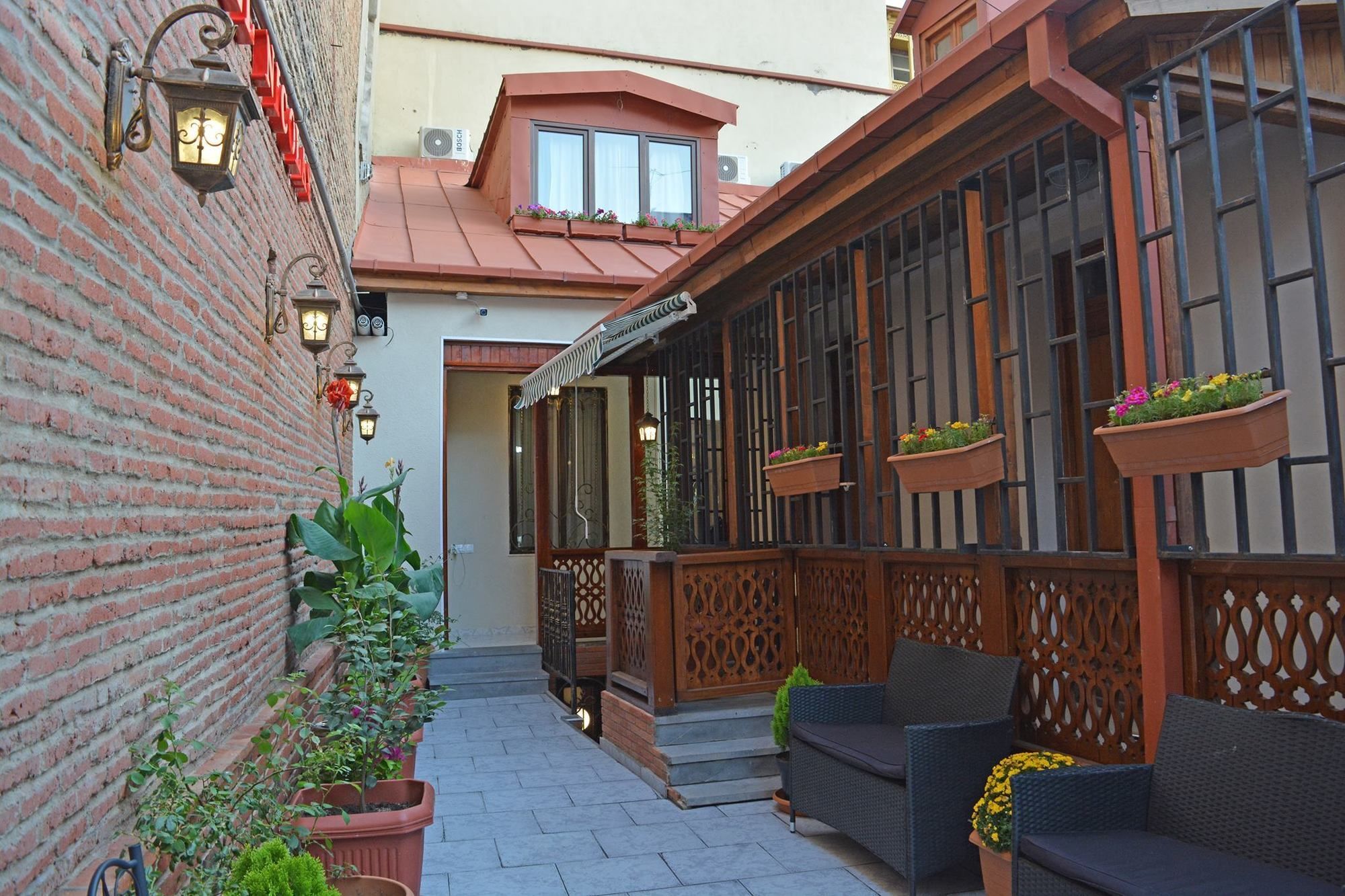 Nicolas Boutique Hotel Tbilisi Exterior photo